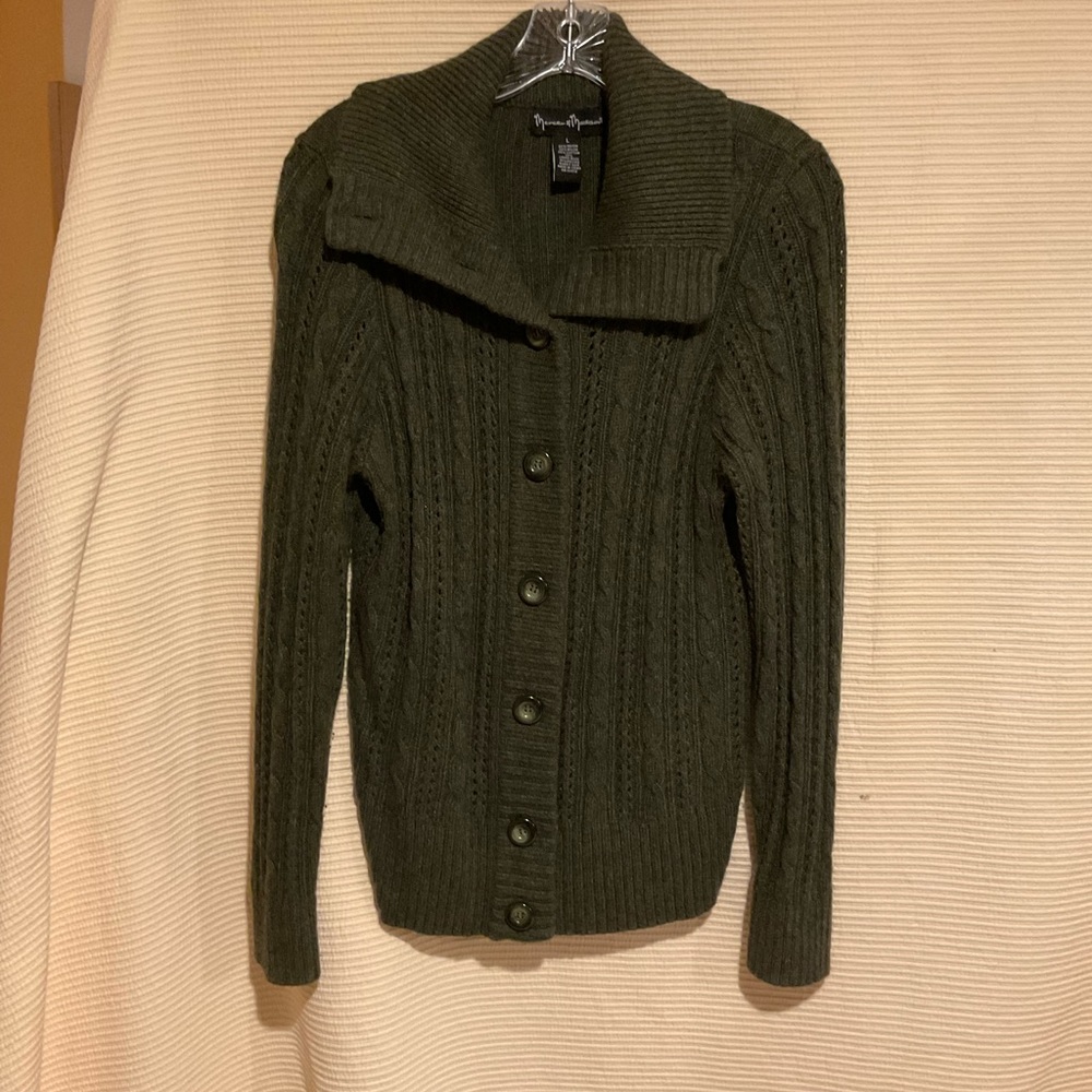 Hunter Green Cable Knit Cardigan Long Sleeve Sweater Button Down